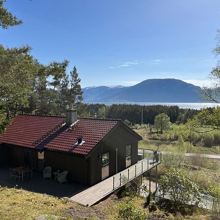 Bosdalhuset Villa Lavik  Exteriör bild