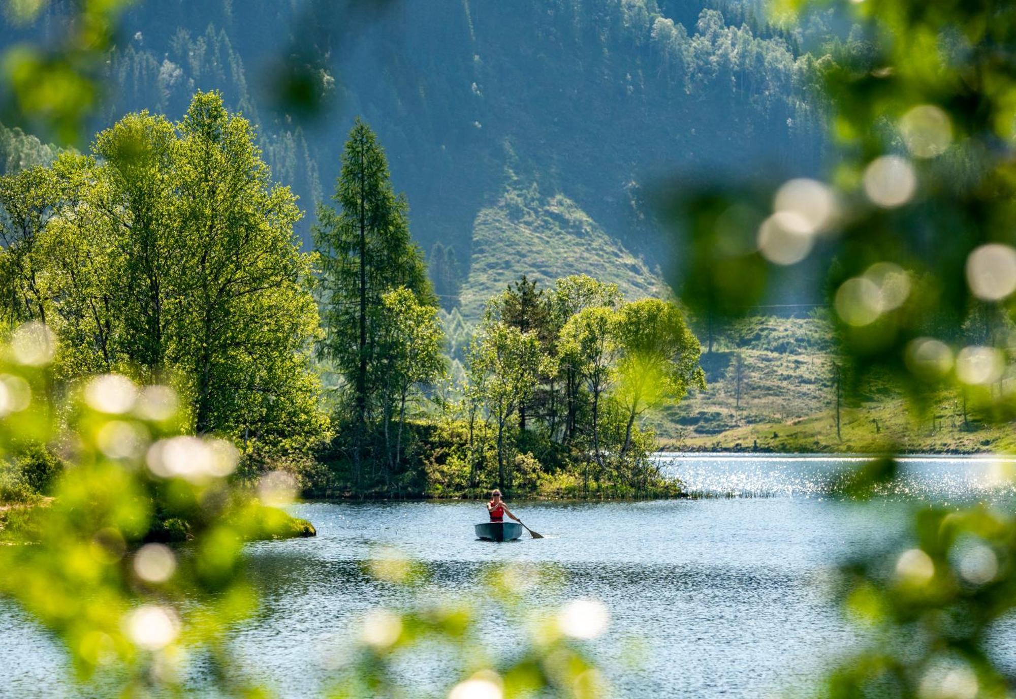 Bosdalhuset Villa Lavik  Exteriör bild